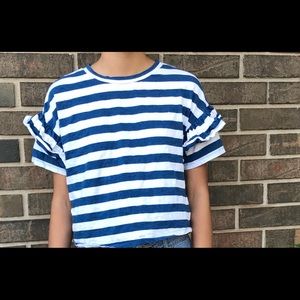 BLUE AND WHITE STRIPED SHIRT